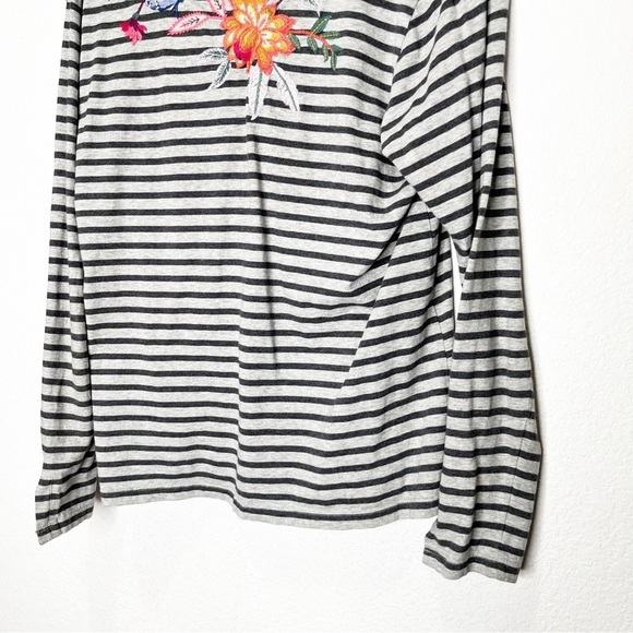 Johnny Was Sandra Split Jersey Striped Embroidered Long Sleeve Tee Small - Picture 11 of 13